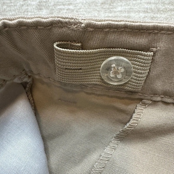 NWT Old Navy Khaki Chino High Waisted slim Skinny Pants Women’s Size 14 Plus - Picture 9 of 12